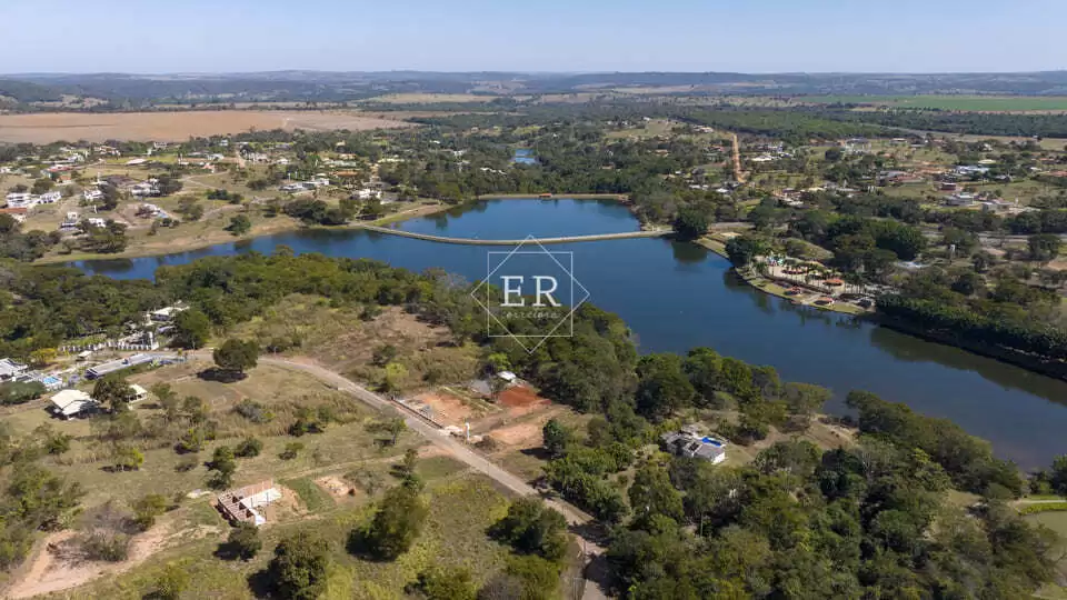 lote-a-venda-condominio-aguas-da-serra-hidrolandia-goias