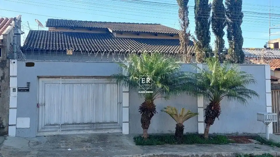 Casa à Venda no Jardim Buriti Sereno com 3 Quartos, Varanda Gourmet e 4 Vagas – R$540.000,00